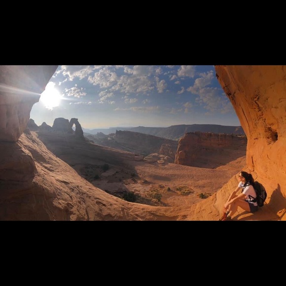 Meet your Posher, Simone - Picture 5 of 6